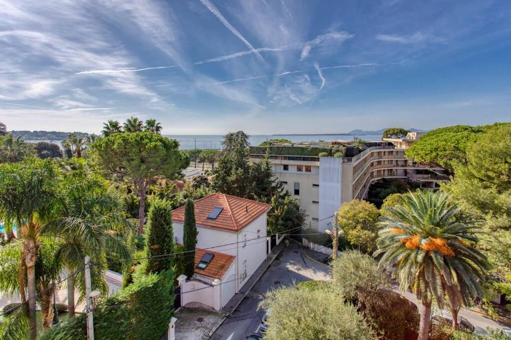 A6- 2 Bdr Incredible Sea View - Ac, Garage & Terrace Lägenhet Antibes Exteriör bild