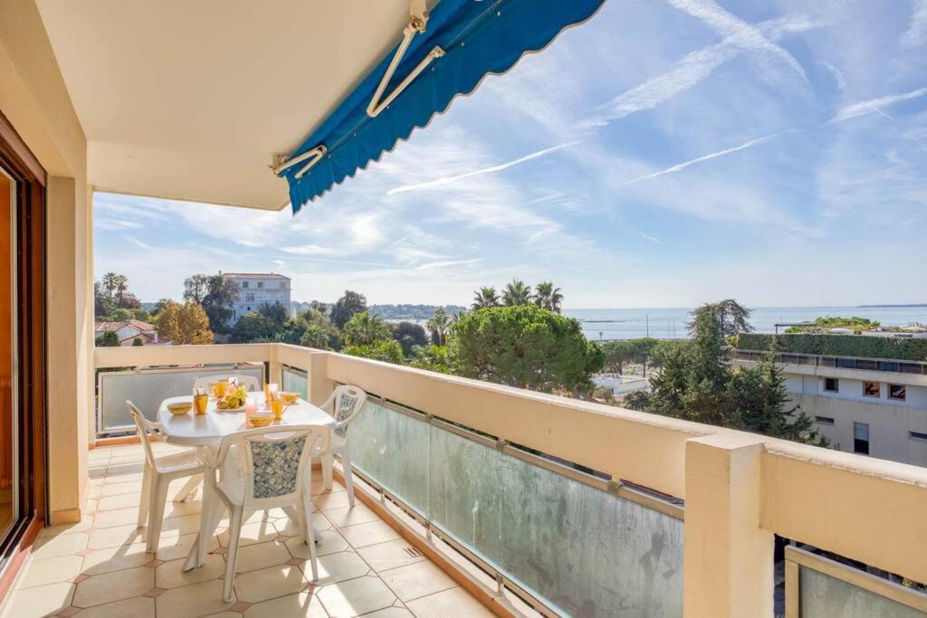 A6- 2 Bdr Incredible Sea View - Ac, Garage & Terrace Lägenhet Antibes Exteriör bild